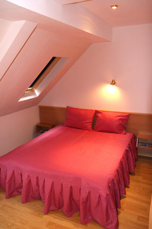 Hotel Mehdjarel ชูเมน ภายนอก รูปภาพ