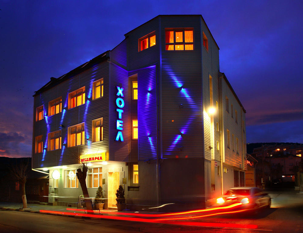 Hotel Mehdjarel ชูเมน ภายนอก รูปภาพ