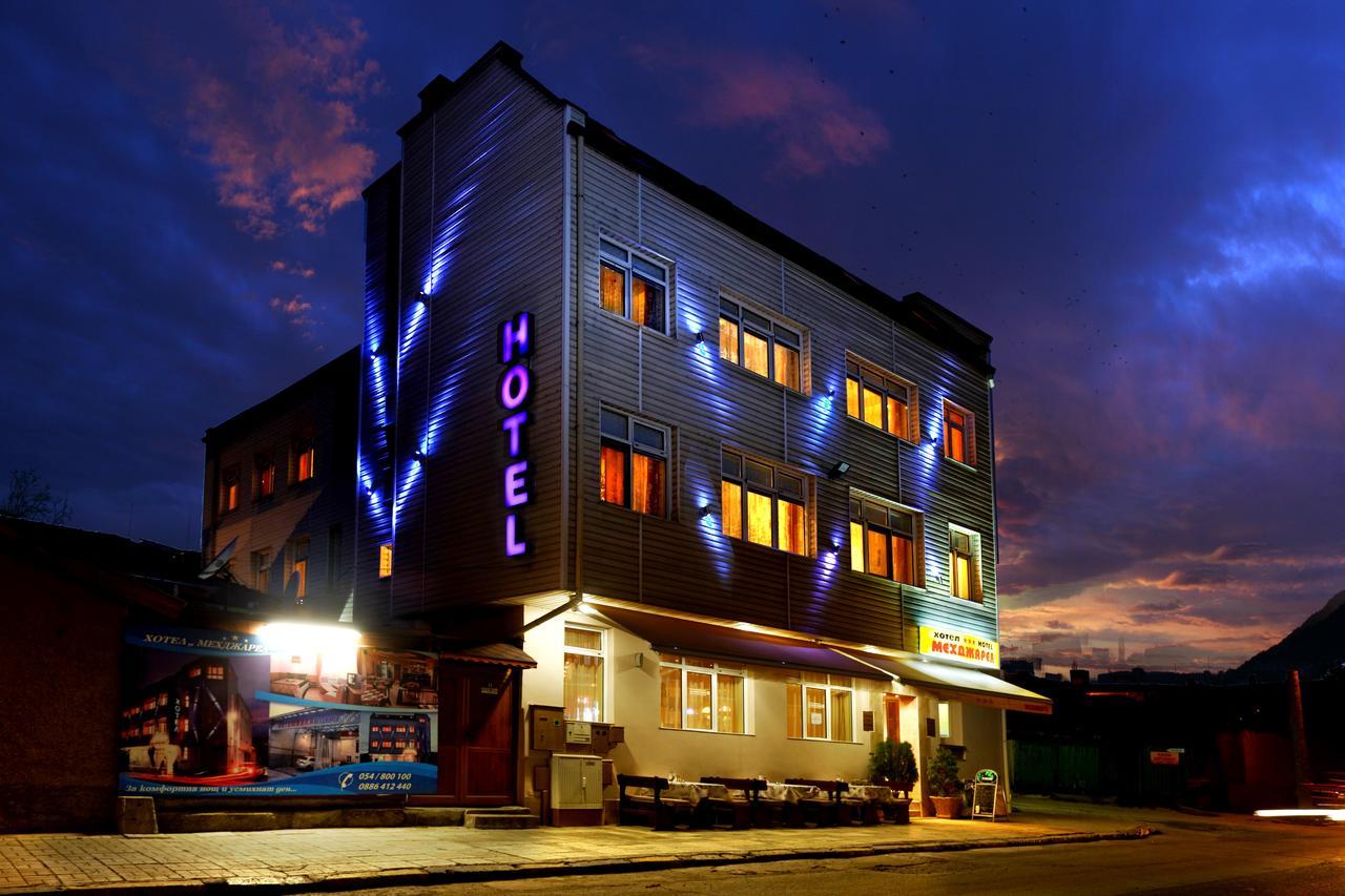 Hotel Mehdjarel ชูเมน ภายนอก รูปภาพ